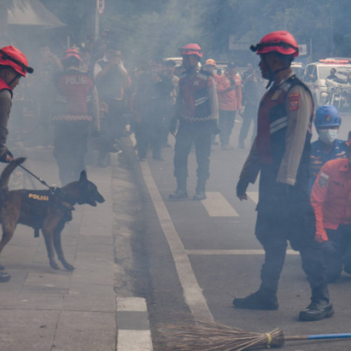 Explozie la o moschee din Jakarta: zeci de persoane, rănite și spitalizate