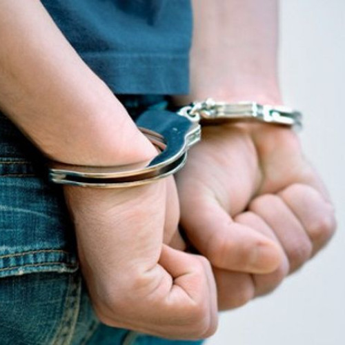 Percheziţii și rețineri într-un dosar de vânzare ilegală a autoturismelor second-hand