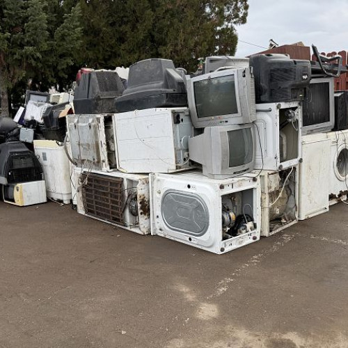 Scădere semnificativă a deșeurilor voluminoase colectate în județ anul acesta