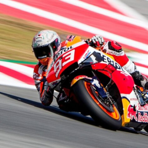 Marc Márquez lansează o ediție limitată a căștii sale de campion MotoGP