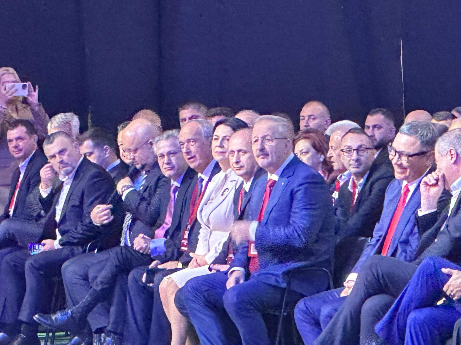 Sorin Grindeanu ales președinte al PSD la congresul de la București