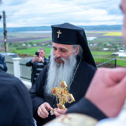 Mitropolitul Teofan va oficia o slujbă la Vorniceni, județul Botoșani