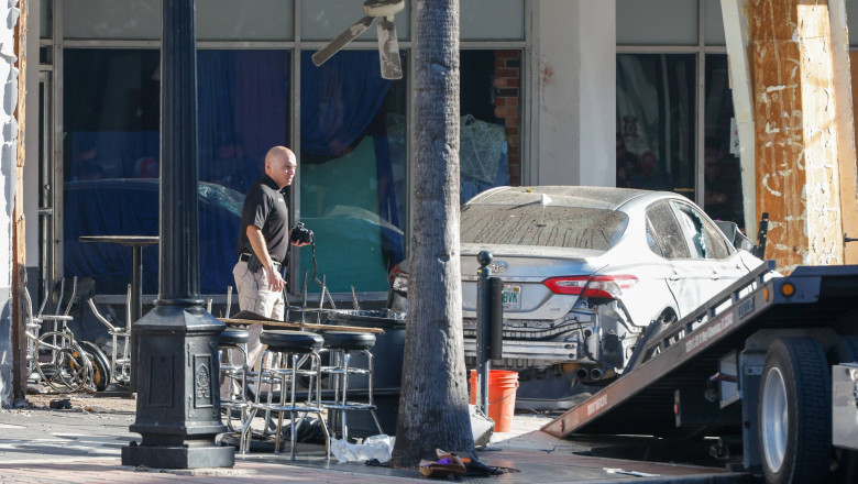 „O tragedie fără sens”. O mașină care fugea de poliție a intrat într-un bar din Tampa, Florida: 4 morți și 11 răniți