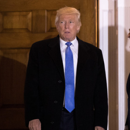 Donald Trump grațiază apropiați implicați în contestarea alegerilor din 2020