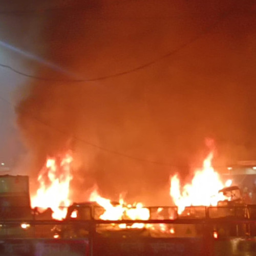 Explozie puternică la intrarea în metroul din New Delhi