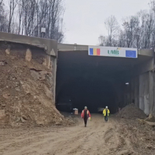 Finalizată străpungerea galeriei Tunelului 1 pe autostrada A1 Margina–Holdea