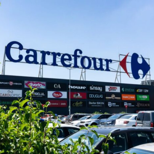 Frații Pavăl au depus ofertă pentru preluarea magazinelor Carrefour din România