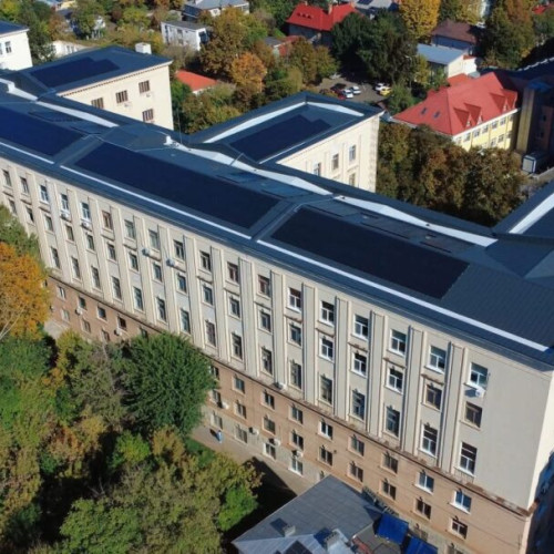 Universitatea Alexandru Ioan Cuza a finalizat lucrările de punere în siguranță a fațadei Corpului B