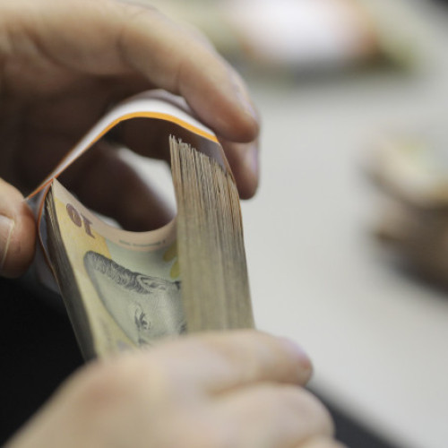 BNS avertizează Guvernul să nu înghețe salariul minim pentru a nu pierde fonduri europene