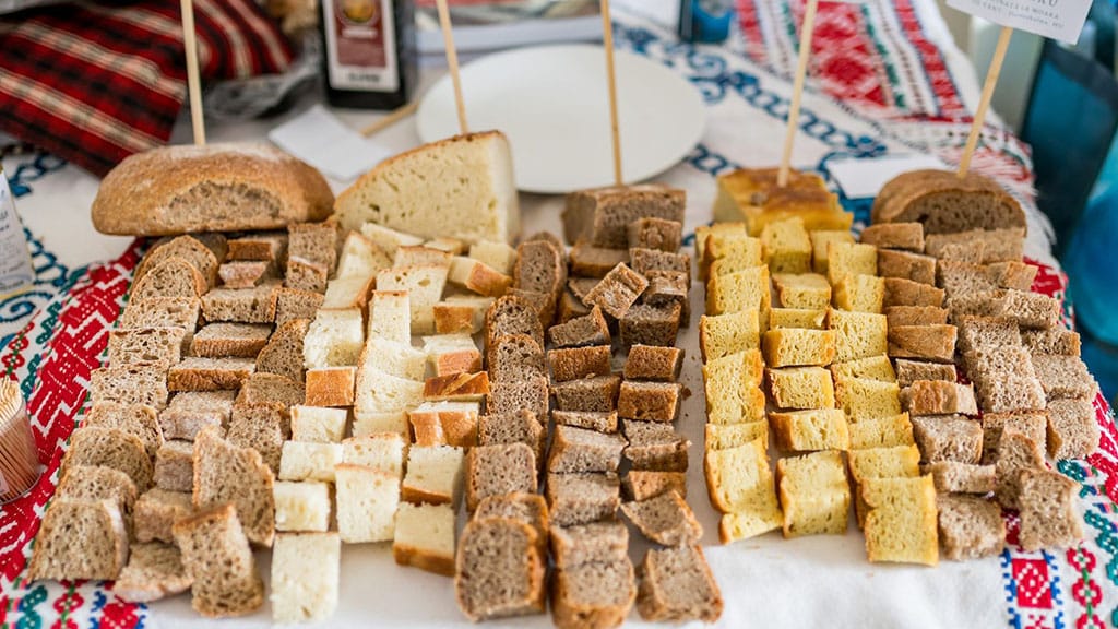 Conacul Zăgujeni găzduiește un eveniment dedicat gastronomiei bănățene