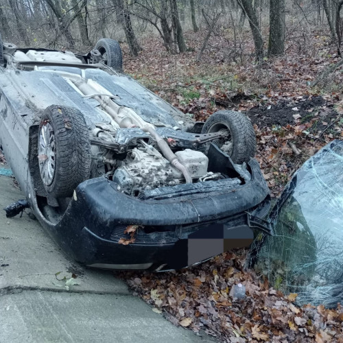 Accident rutier pe DJ 208 H în localitatea Cerbu cu o persoană rănită