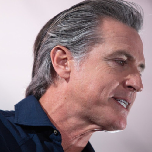 Gavin Newsom susține ferm acțiunile climatice la COP30 în absența lui Trump