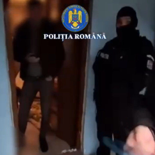 Percheziții la zece suspecți de furt de cabluri din București și Ilfov