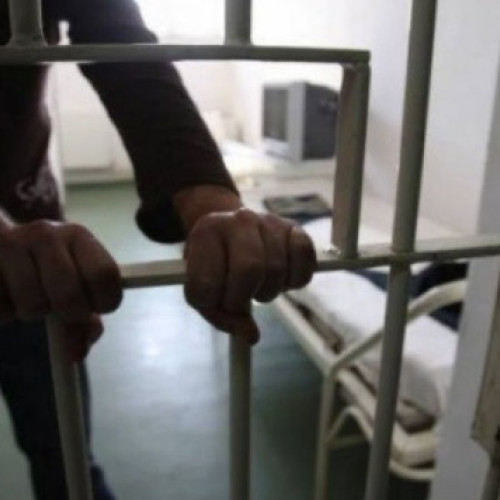 Un bărbat din Brașov prins pe stradă cu mandat de arestare pentru furt