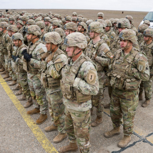 Nicuşor Dan: România discută cu alte state pentru suplinirea militarilor americani