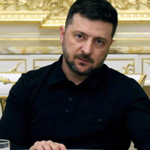 Zelenski cere demisia miniştrilor justiţiei şi energiei într-un scandal de corupţie