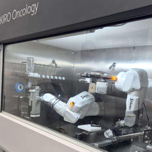 Spitalul Județean Sibiu a primit un robot modern pentru prepararea soluțiilor citostatice
