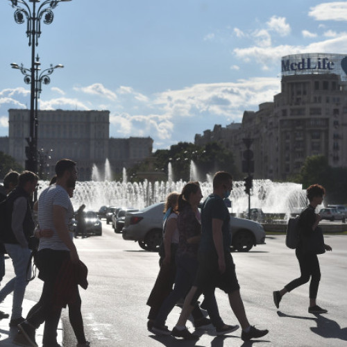 Peste 70% dintre ruralnici ar vota AUR și PSD, sugerează sondajul INSCOP