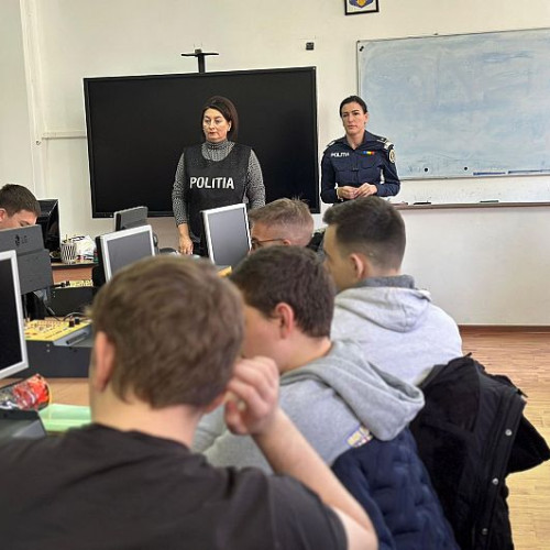 Polițiștii din Covasna intensifică acțiunile pentru siguranța în școli