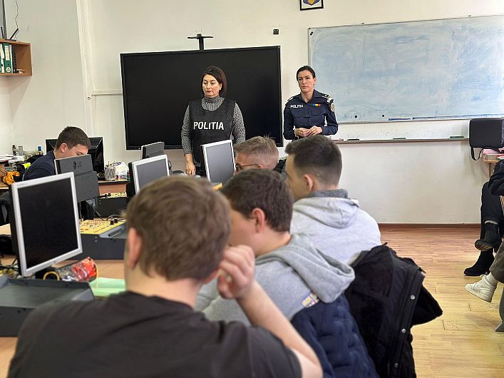Polițiștii din Covasna intensifică acțiunile pentru siguranța în școli
