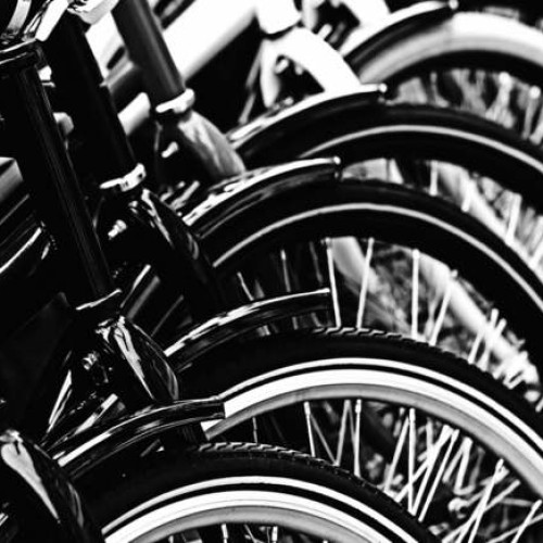 Patru persoane prinse după ce au furat trei biciclete în Timișoara