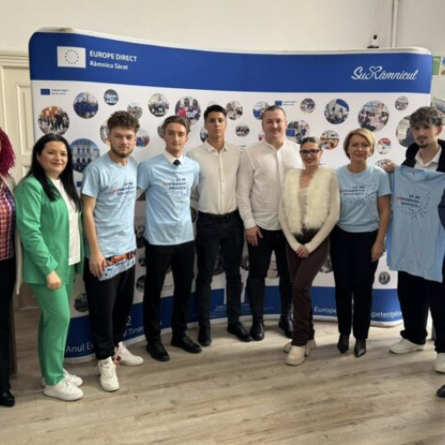 Tinerii din Buzău își reinventează școala prin proiectul european „Reimagine education”