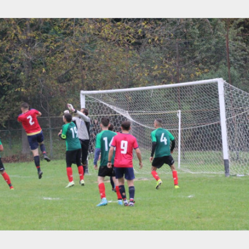 Etapa a 12-a în Liga a V-a oferă partida liderului Vulturii Tineri Săcueni