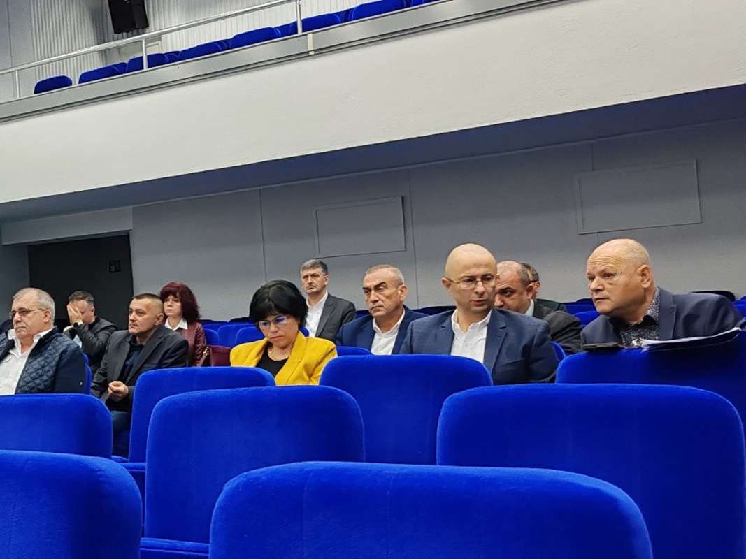 Consilierii județeni s-au abținut la rectificarea bugetului pentru DGASPC Brăila