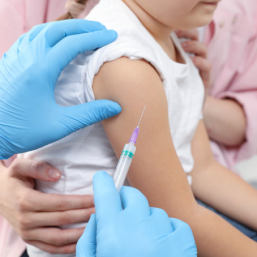 Riscul reapariţiei poliomielitei în România crește din cauza vaccinării scăzute