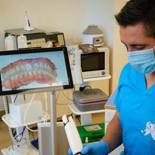 Tendințe tehnologice în medicina dentară pentru amprente orale digitale