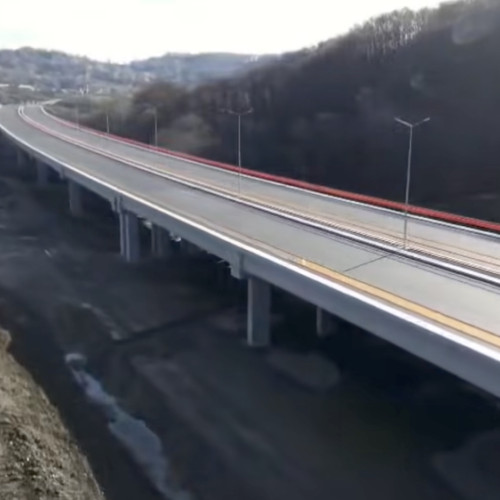 Stadiul lucrărilor pe lotul 4 al autostrăzii Sibiu-Pitești atinge 83%, deschiderea traficului în 2026