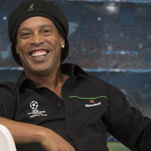 Meciul demonstrativ cu Ronaldinho de la Iași, învăluit în controverse și retrageri