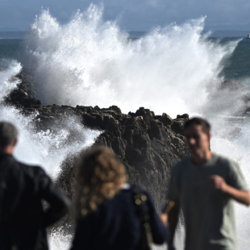 Furtuna Claudia provoacă victime și inundații în Portugalia și Marea Britanie