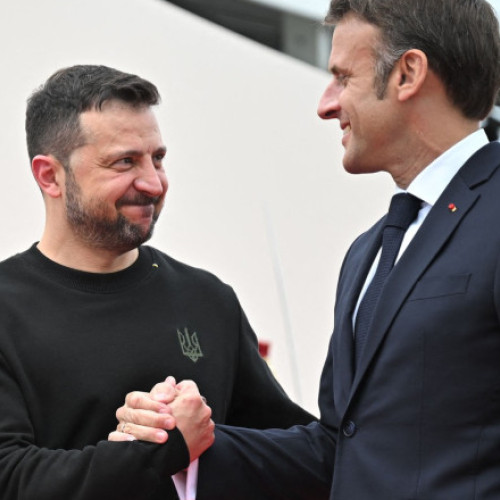 Zelenski și Macron discută sprijinul continuu acordat Ucrainei la Paris