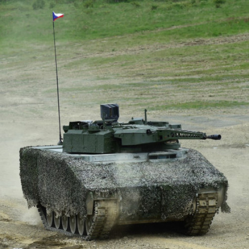 România ar putea produce vehicule blindate KF-41 Lynx la Mediaș