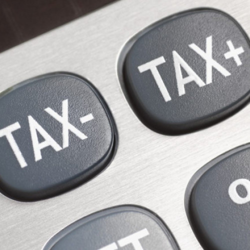 Primarul Toma: creșterea taxelor locale cu 75%, dar primăriile vor primi mai puțini bani