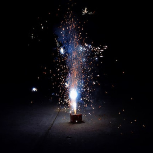 Ilfov: container cu două tone de materiale pirotehnice confiscat de poliție