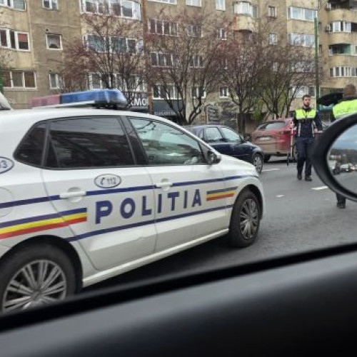 Accident cu trei mașini la intersecția Toamnei cu Kogălniceanu în București