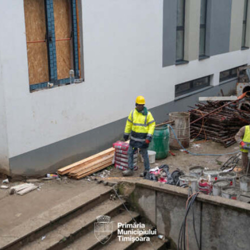 Lucrările de modernizare la Școala Gimnazială 30, reluate de un nou constructor