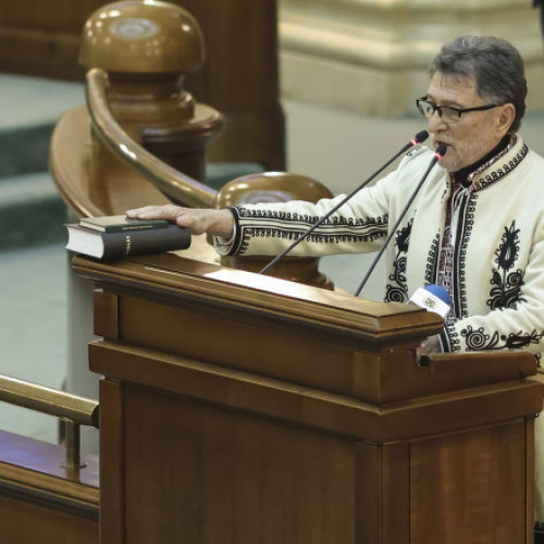 Senatorul Paul Gheorghe, acuzat de furtul unui ghiozdan, susține că este nevinovat