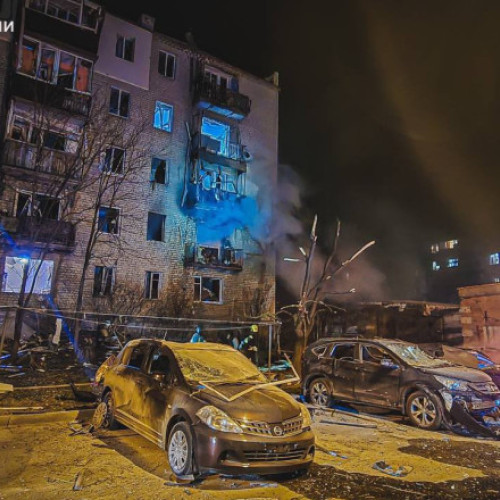 Dronele rusești atacă Harkov; 32 de persoane rănite și incendii în clădiri de apartamente