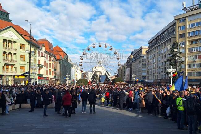 Zdob și Zdub și Ansamblul Timișul, pe scena de 1 Decembrie la Timișoara