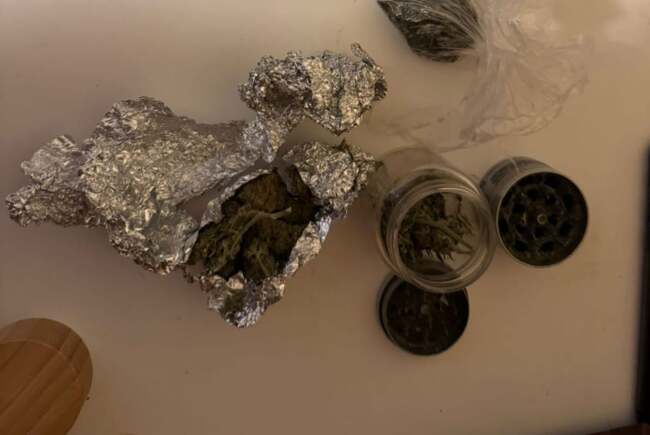 Percheziții în Timiș pentru trafic de droguri și substanțe psihoactive