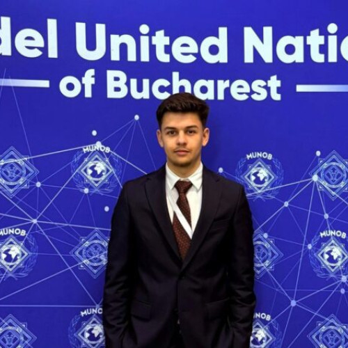 Un licean din Buzău înființează primul mini-parlament al elevilor din România