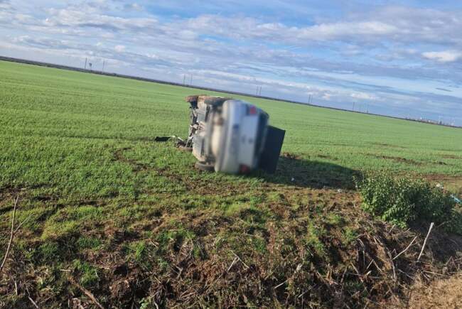 Doi răniți într-un accident rutier pe drumul județean DJ 692, județul Timiș