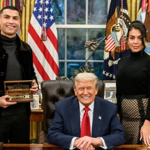 Cristiano Ronaldo a primit cheia Casei Albe de la Donald Trump