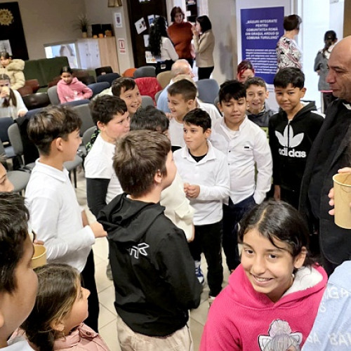 Caritas Satu Mare lansează un proiect pentru integrarea elevilor romi în Ardud și Turulung