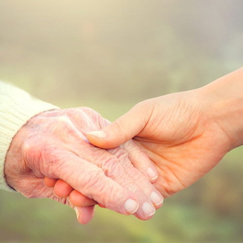 Campanie pentru sprijinirea pensionarilor brașoveni în preajma Crăciunului