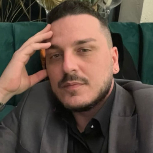 Makaveli se retrage din cursa pentru Primăria Capitalei în favoarea Ancăi Alexandrescu