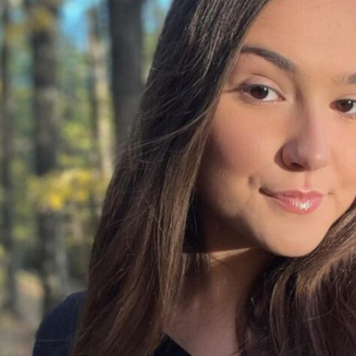 Elevii de la „Mihai Eminescu” Buzău aduc teatrul mai aproape prin cronici literare